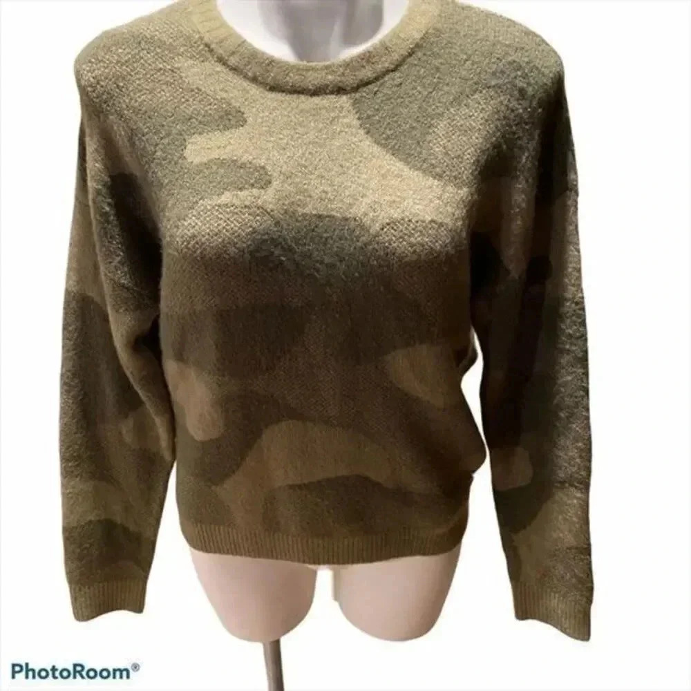 Lucky Brand Camo       women sweater